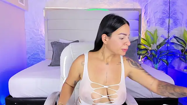 Snapshot of LissaBrown_ chatting on 06-26-26, 07:29 LissaBrown online show from 06-26-26, 07:29