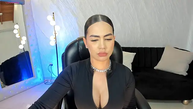 Snapshot of SabrinaMontclair chatting on 07-07-26, 08:46 SabrinaMontclair online show from 07-07-26, 08:46