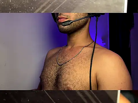 Snapshot of LEVIAVILA chatting on 06-17-26, 03:53 LEVIAVILA online show from 06-17-26, 03:53