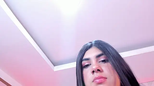 Snapshot of Chloe__fox_ chatting on 07-19-26, 01:04 Chloe fox online show from 07-19-26, 01:04
