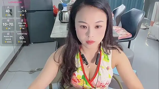 Snapshot of Miduo-baby chatting on 07-30-26, 03:49 Miduo-baby online show from 07-30-26, 03:49