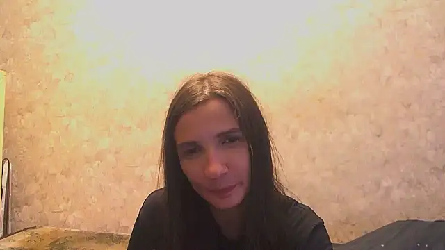 Snapshot of Alison_Wale chatting on 08-08-26, 07:43 Alison Wale online show from 08-08-26, 07:43