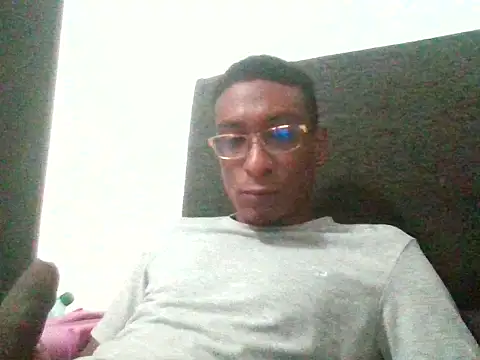 Snapshot of smokepurpxxx chatting on 07-01-26, 11:48 smokepurpxxx online show from 07-01-26, 11:48