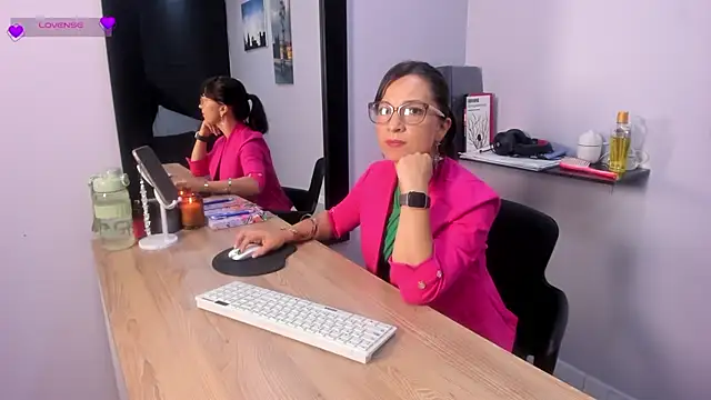 Snapshot of Greta_Borbon_ chatting on 07-10-26, 11:24 Greta Borbon online show from 07-10-26, 11:24