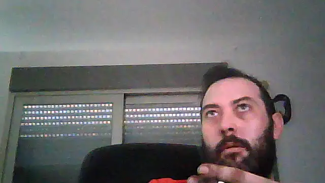 Snapshot of SirFrankonde chatting on 06-24-26, 10:25 SirFrankonde online show from 06-24-26, 10:25