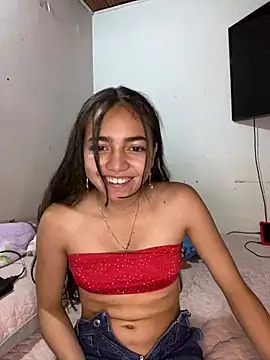 Snapshot of Julia_valentina chatting on 06-25-26, 02:11 Julia valentina online show from 06-25-26, 02:11