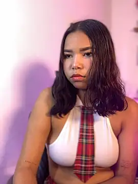 MaddyMichelle  online show from 06-24-26, 01:32