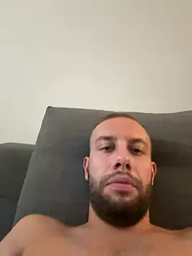 Snapshot of tittolone98 chatting on 07-14-26, 02:05 tittolone98 online show from 07-14-26, 02:05