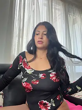 Snapshot of Mia_Alarie chatting on 07-24-26, 04:05 Mia Alarie online show from 07-24-26, 04:05