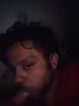 Snapshot of lisban1 chatting on 06-18-26, 04:46 lisban1 online show from 06-18-26, 04:46