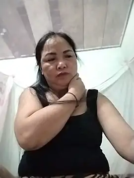 Snapshot of Naaya8109 chatting on 06-27-26, 12:22 Naaya8109 online show from 06-27-26, 12:22