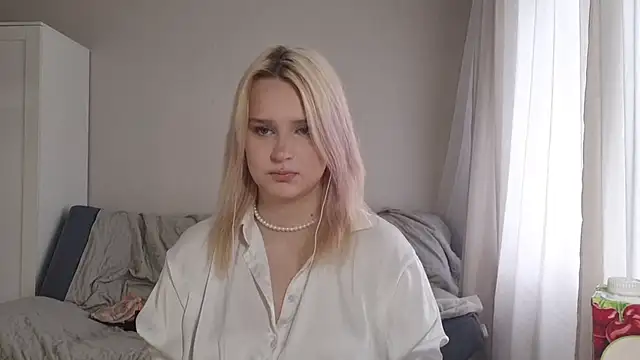 BloomMoon online show from 07-02-26, 10:43