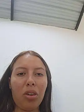 Snapshot of Khelmi chatting on 07-18-26, 03:38 Khelmi online show from 07-18-26, 03:38