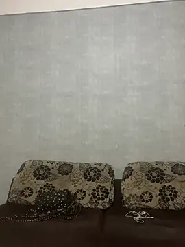 Snapshot of estrellla1 chatting on 08-02-26, 11:36 estrellla1 online show from 08-02-26, 11:36