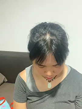 Snapshot of l94655612 chatting on 06-20-26, 12:30 l94655612 online show from 06-20-26, 12:30