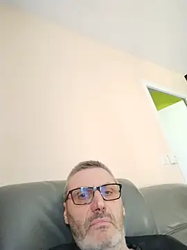 Snapshot of Philebranleur chatting on 07-01-26, 03:23 Philebranleur online show from 07-01-26, 03:23