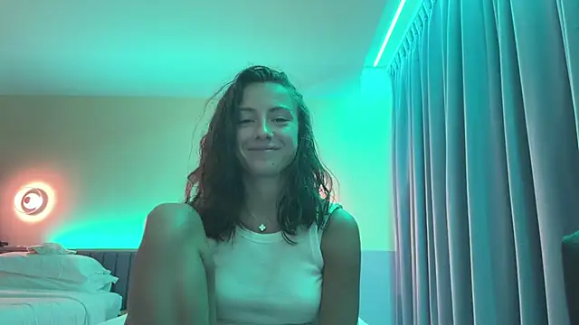 Snapshot of Monicaqte chatting on 06-28-26, 11:16 Monicaqte online show from 06-28-26, 11:16
