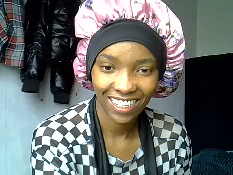 Snapshot of pretty_jaz chatting on 06-24-26, 07:40 pretty jaz online show from 06-24-26, 07:40