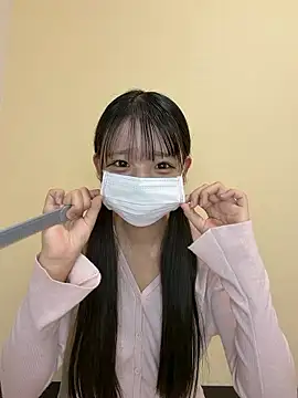 risa      online show from 07-06-26, 01:52