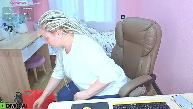 Snapshot of Ammy_Soon chatting on 07-28-26, 01:12 Ammy Soon online show from 07-28-26, 01:12