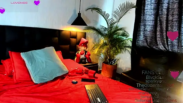 love amor  online show from 12-04-25, 03:54