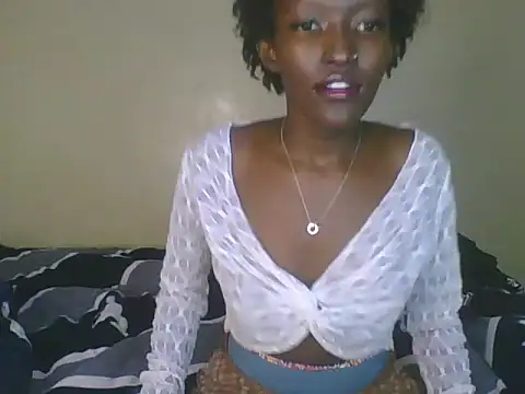 Snapshot of Keilay chatting on 06-30-26, 07:48 Keilay online show from 06-30-26, 07:48