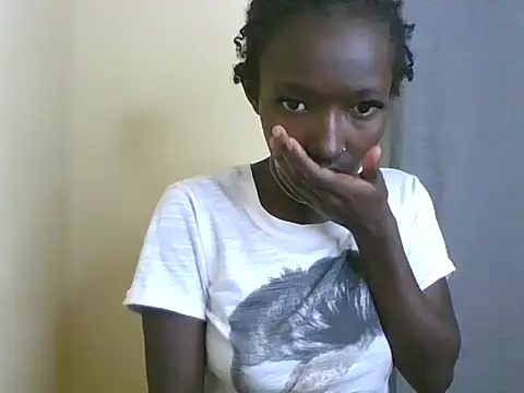 Snapshot of Keilay chatting on 07-28-26, 03:21 Keilay online show from 07-28-26, 03:21