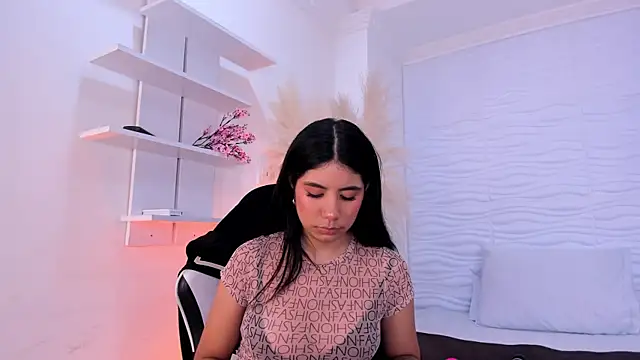 Snapshot of AylinLove_ chatting on 07-25-26, 11:08 AylinLove online show from 07-25-26, 11:08