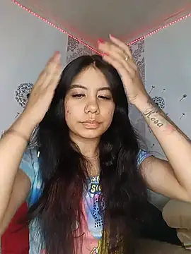 Snapshot of AylinLove_ chatting on 08-02-26, 12:09 AylinLove online show from 08-02-26, 12:09