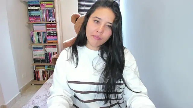 Snapshot of foxwen chatting on 06-24-26, 02:27 foxwen online show from 06-24-26, 02:27