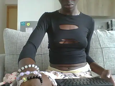 Snapshot of chocolateberry66 chatting on 06-25-26, 08:30 chocolateberry66 online show from 06-25-26, 08:30