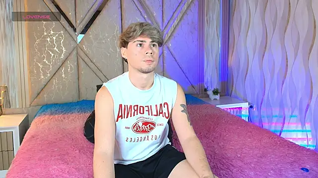 Twinfire zeus online show from 07-28-26, 12:48
