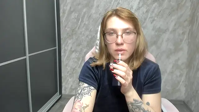 Reginasmilee online show from 02-21-25, 06:26