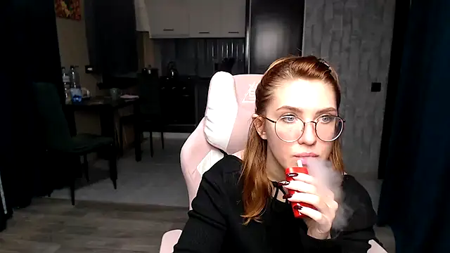 Reginasmilee online show from 11-05-25, 01:22