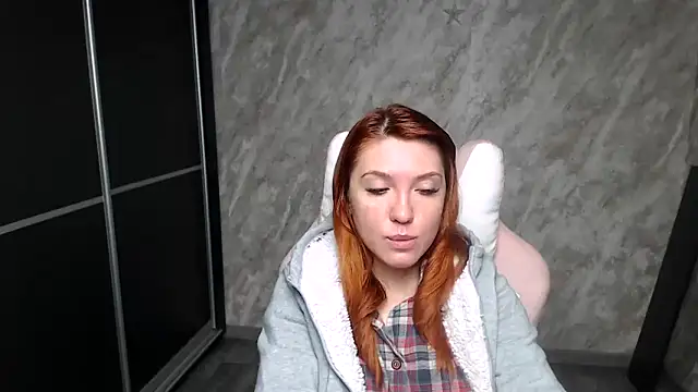 Reginasmilee online show from 02-05-26, 01:43