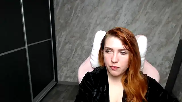 Reginasmilee online show from 02-24-26, 02:26