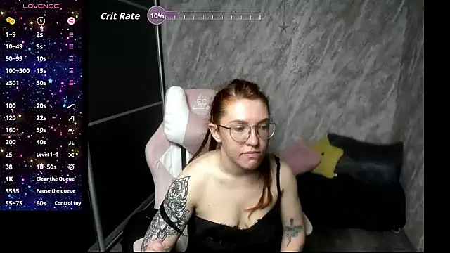 Reginasmilee online show from 05-25-26, 01:44
