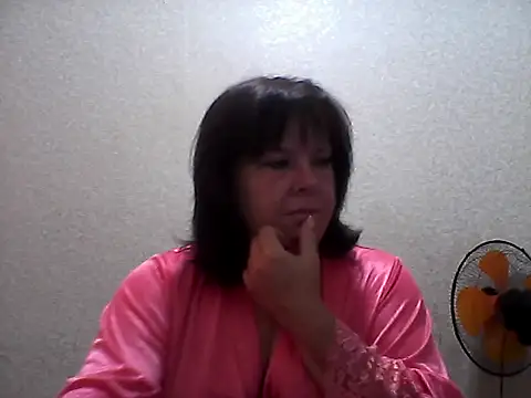 Snapshot of HannahAna39 chatting on 07-11-26, 04:48 HannahAna39 online show from 07-11-26, 04:48