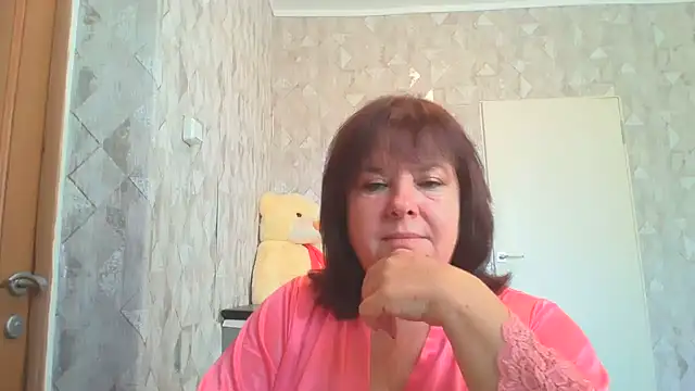 Snapshot of HannahAna39 chatting on 07-27-26, 06:09 HannahAna39 online show from 07-27-26, 06:09