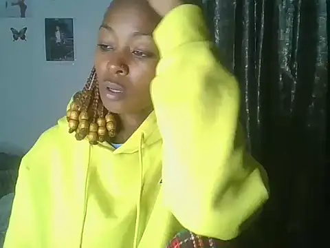Snapshot of Prettyquueen chatting on 06-24-26, 07:02 Prettyquueen online show from 06-24-26, 07:02
