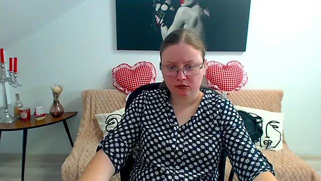 Snapshot of IrenneBates chatting on 06-25-26, 08:19 IrenneBates online show from 06-25-26, 08:19