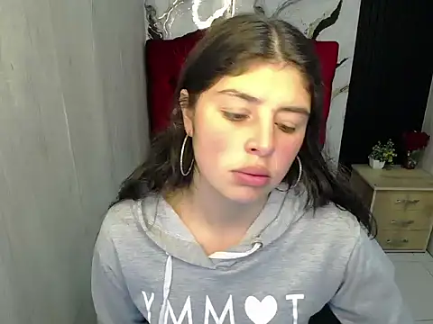 Snapshot of lyssa_blue chatting on 07-01-26, 12:29 lyssa blue online show from 07-01-26, 12:29