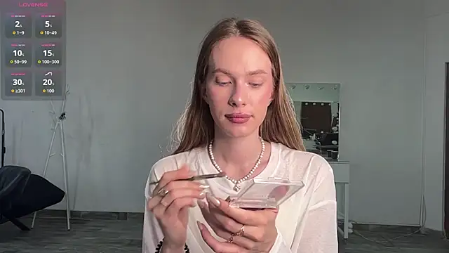 A Lilly online show from 06-27-26, 06:29