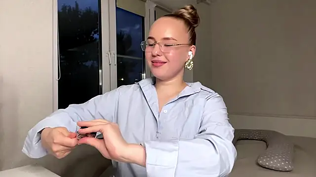 AmeliaOakheart online show from 06-27-26, 06:57