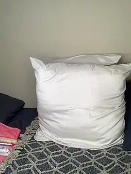 petitebunnyworxxxx online show from 06-25-26, 01:48
