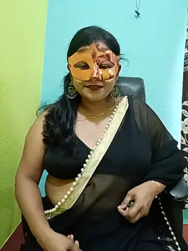 Snapshot of Sex18bhabi chatting on 07-17-26, 11:06 Sex18bhabi online show from 07-17-26, 11:06