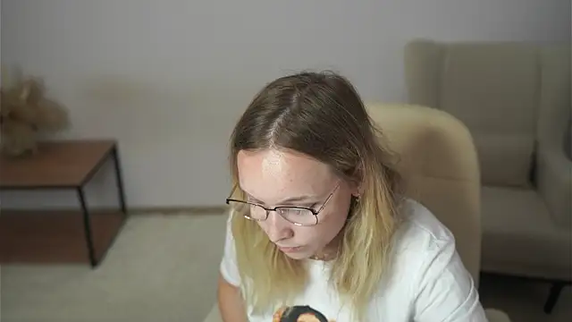 OraliaRokusek online show from 07-06-26, 03:03