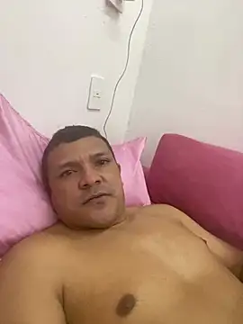 naceliogotoso online show from 07-04-26, 01:45
