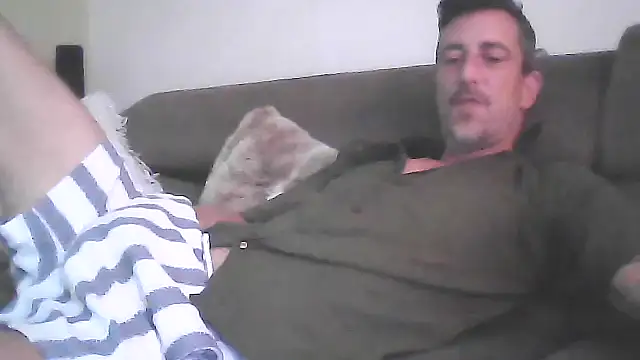 Snapshot of SwissXXL chatting on 07-08-26, 01:26 SwissXXL online show from 07-08-26, 01:26