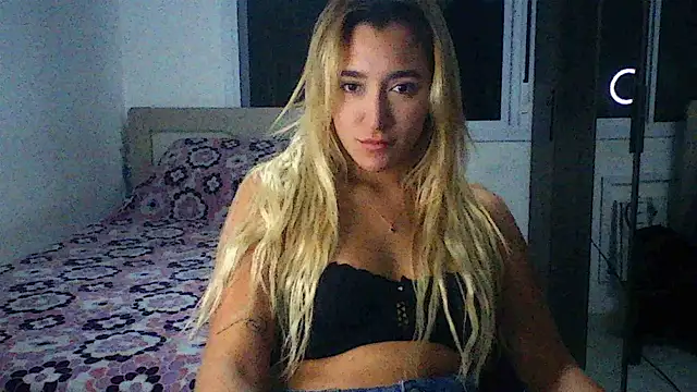 Snapshot of LunaVelvvet chatting on 07-29-26, 11:14 LunaVelvvet online show from 07-29-26, 11:14